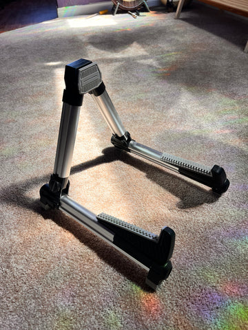 Lightweight Folding Stands for Rav Drums, Handpans etc